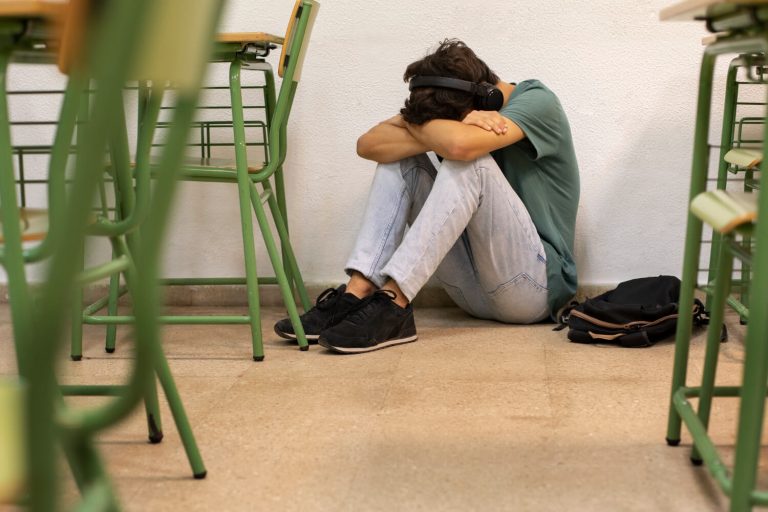 Co zrobić jeśli dziecko ma problemy w szkole?
